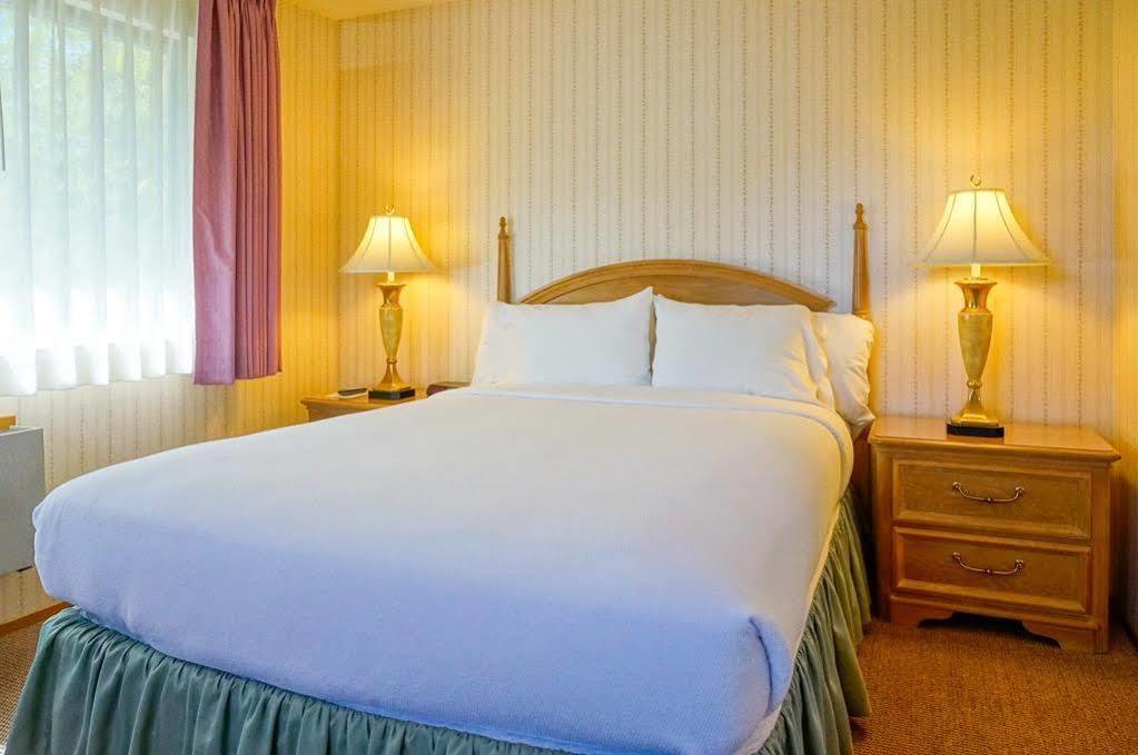 Roman Spa Resort Calistoga Exterior photo
